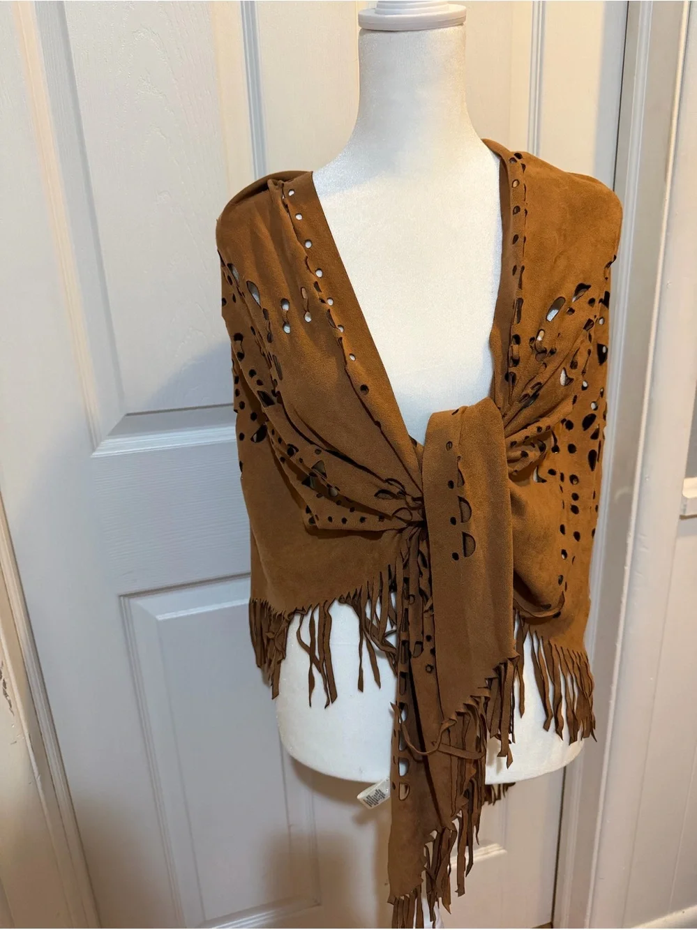 Faux Suede Laser Cut Brown Wrap OS Pre owned